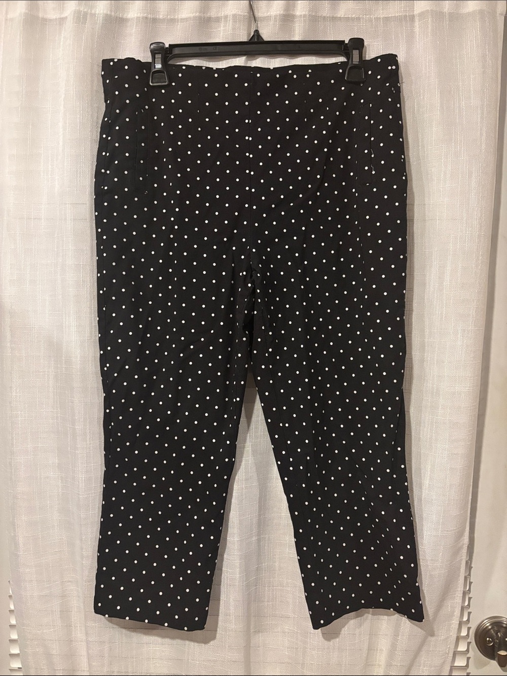Maurices Black Polka Dot Cropped Capris